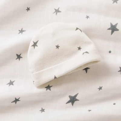 Hospital Muslin Swaddle Baby Blanket And Hat Gift Set - Cream And Gray Stars - 2pk - Cloud Island™ 3 Hospital Muslin Swaddle Baby Blanket And Hat Gift Set - Cream And Gray Stars - 2pk - Cloud Island™ - Image 2