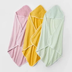 Baby Girls' 3pk Hooded Towel - Cloud Island™ -Cloud Island Shop GUEST c65421ec 0f16 41c5 b6da 5536c2fbcb45
